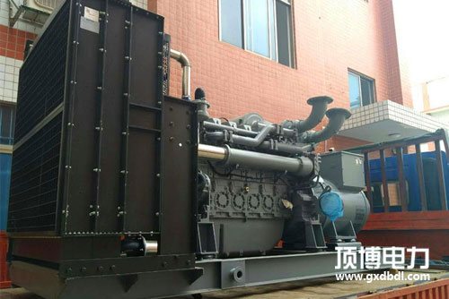 250KW无动柴油发电机组